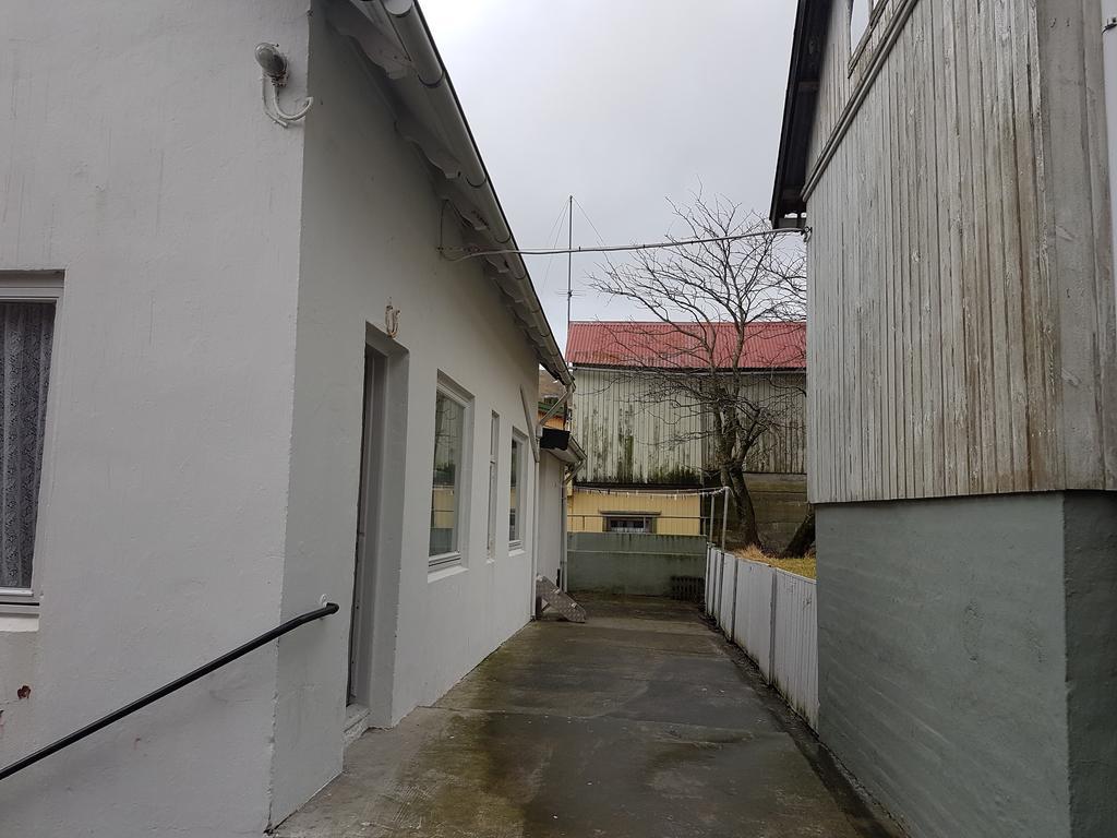 Budget Guesthouse Borgustova Vestmanna Exteriör bild