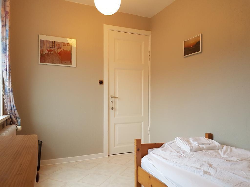 Budget Guesthouse Borgustova Vestmanna Exteriör bild