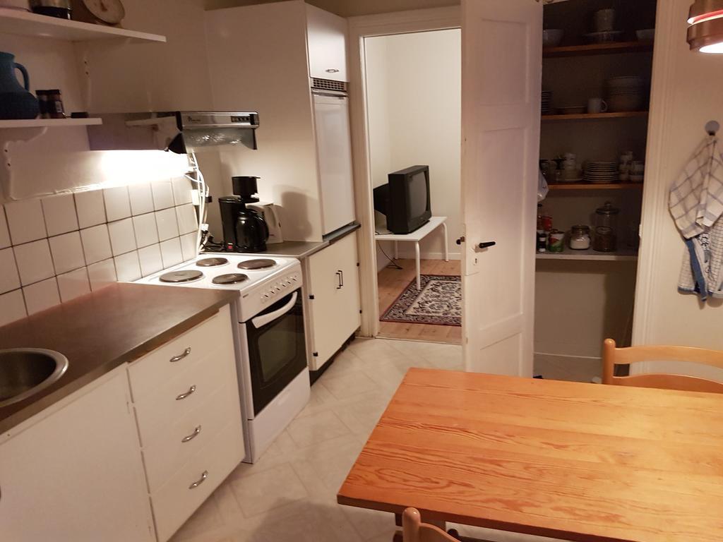 Budget Guesthouse Borgustova Vestmanna Exteriör bild