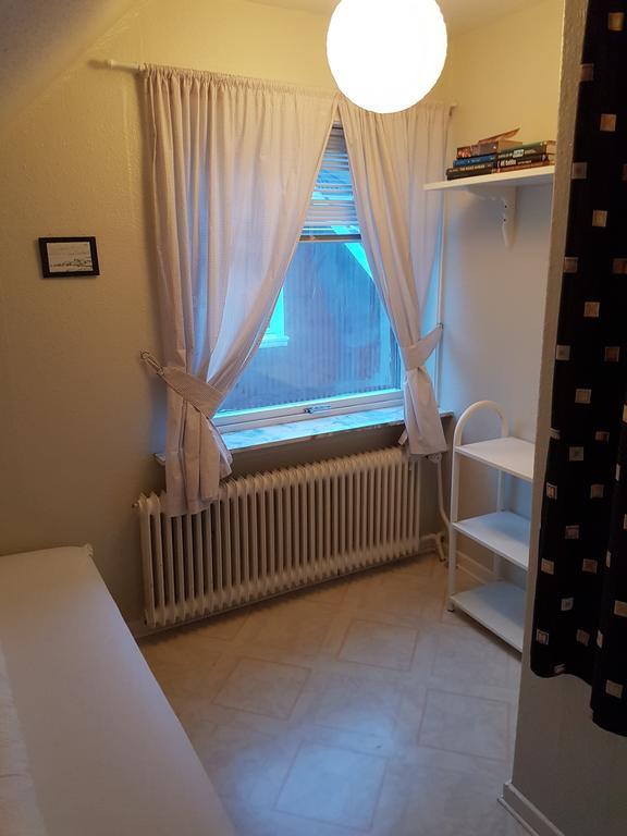 Budget Guesthouse Borgustova Vestmanna Exteriör bild